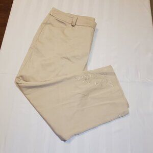 Item by Dalia Ladies Khaki Capri Pants
